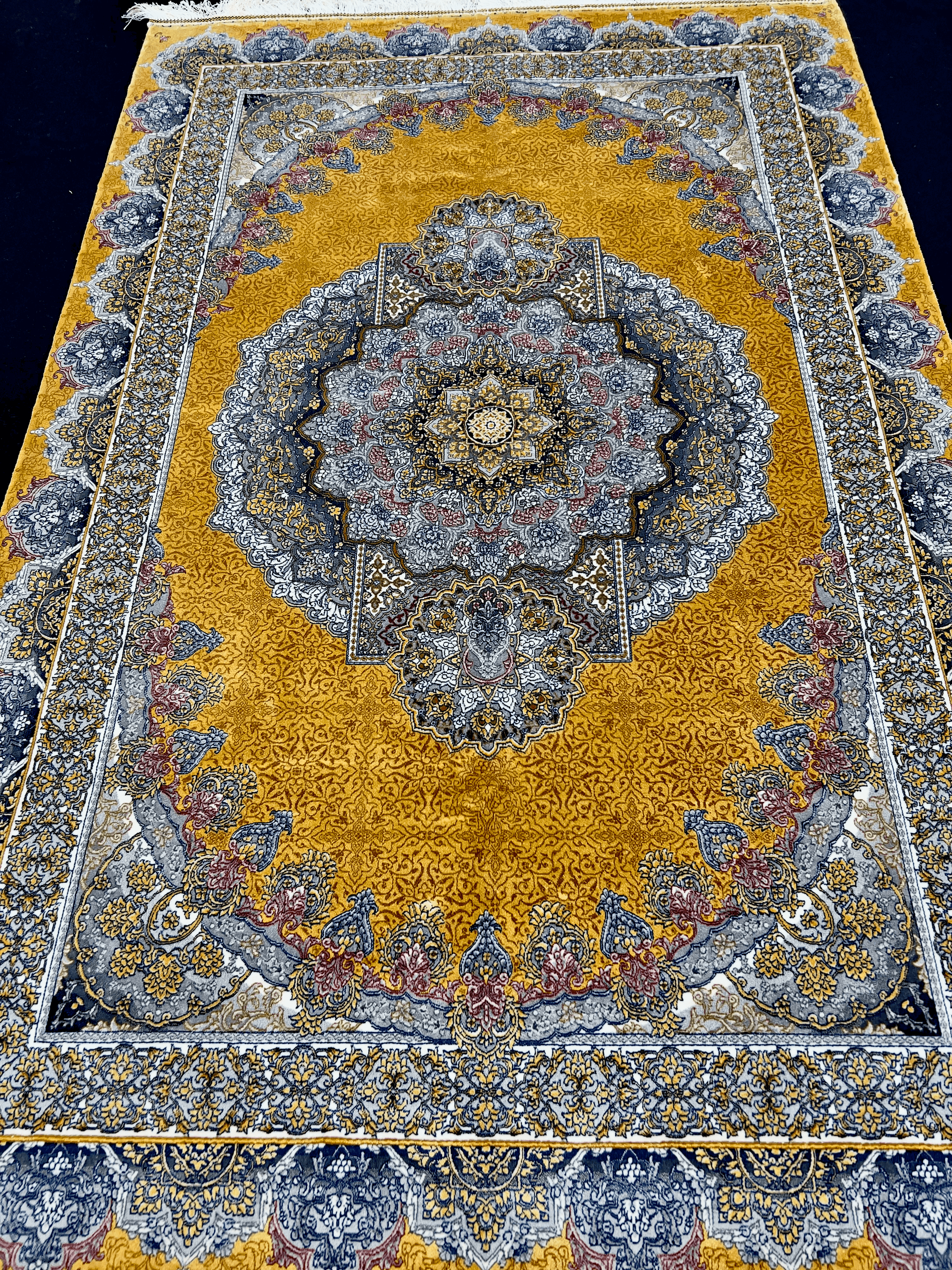 Yellow Bamboo Silk Rug with Medallion