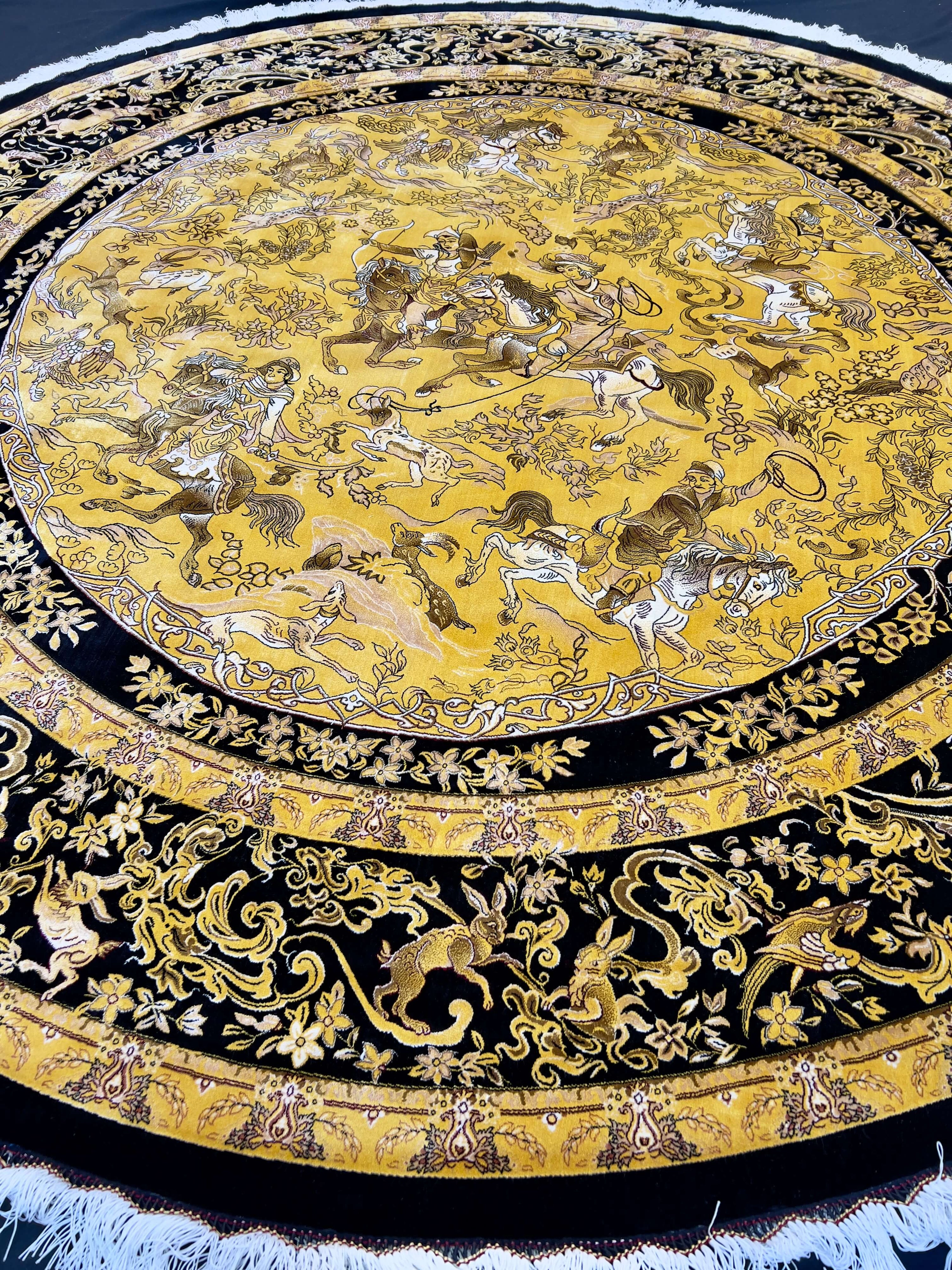 Golden Hunt Bamboo Silk Carpet